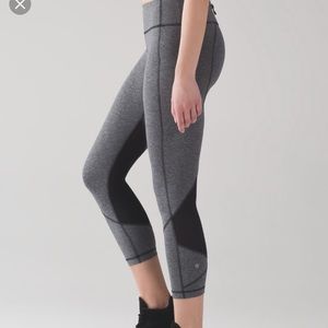 nwot lululemon pace revival crop sz 8